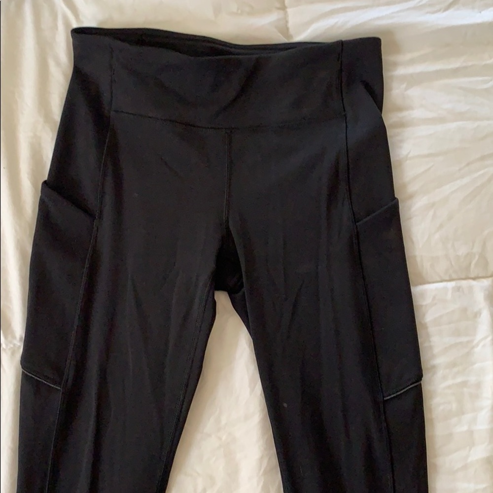 LULULEMON CROPPED BLACK LEGGINGS NEW